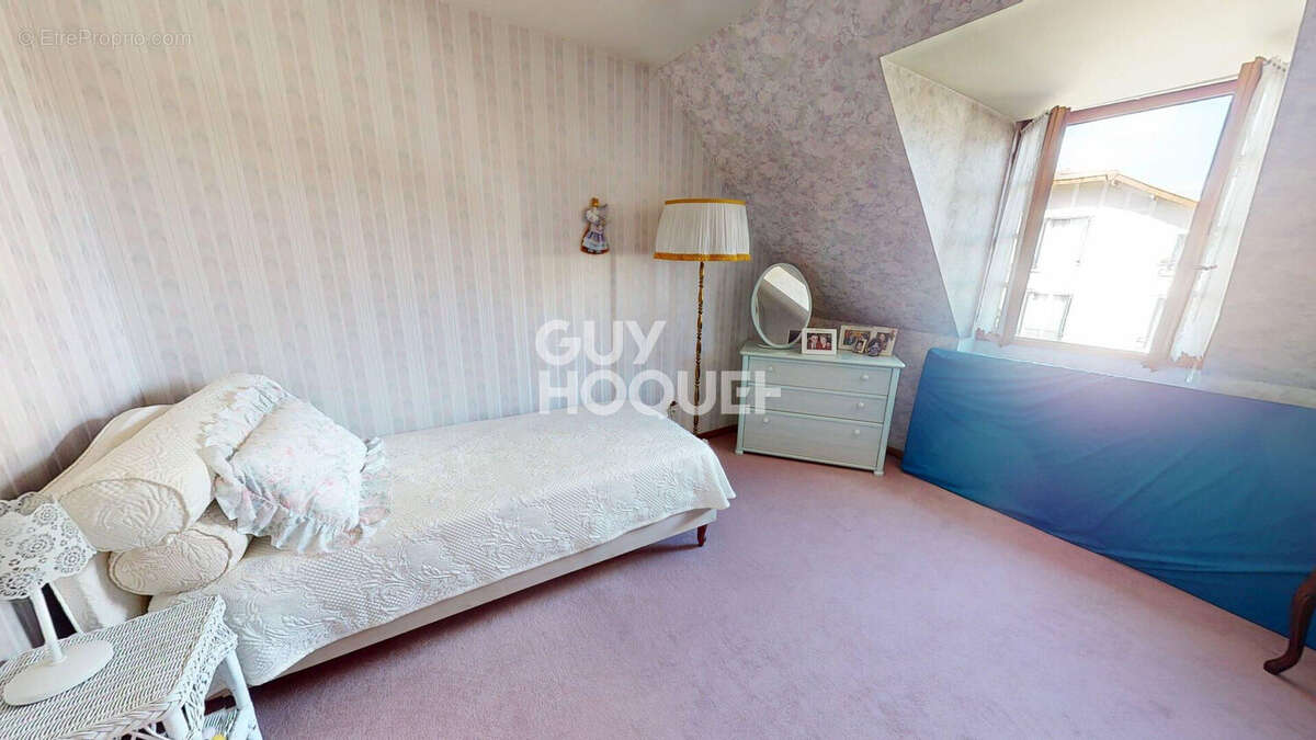 Maison à LES PAVILLONS-SOUS-BOIS