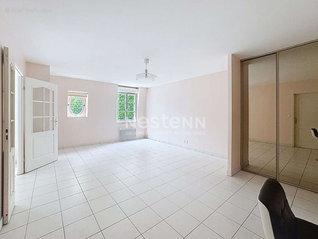 Appartement à LAMORLAYE