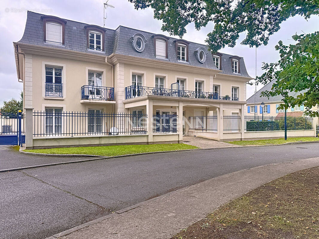 Appartement à LAMORLAYE