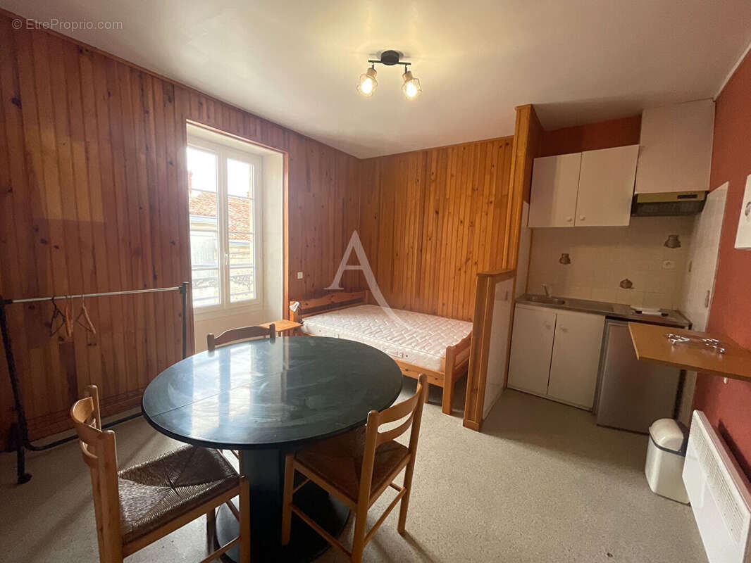 Maison à FONTENAY-LE-COMTE