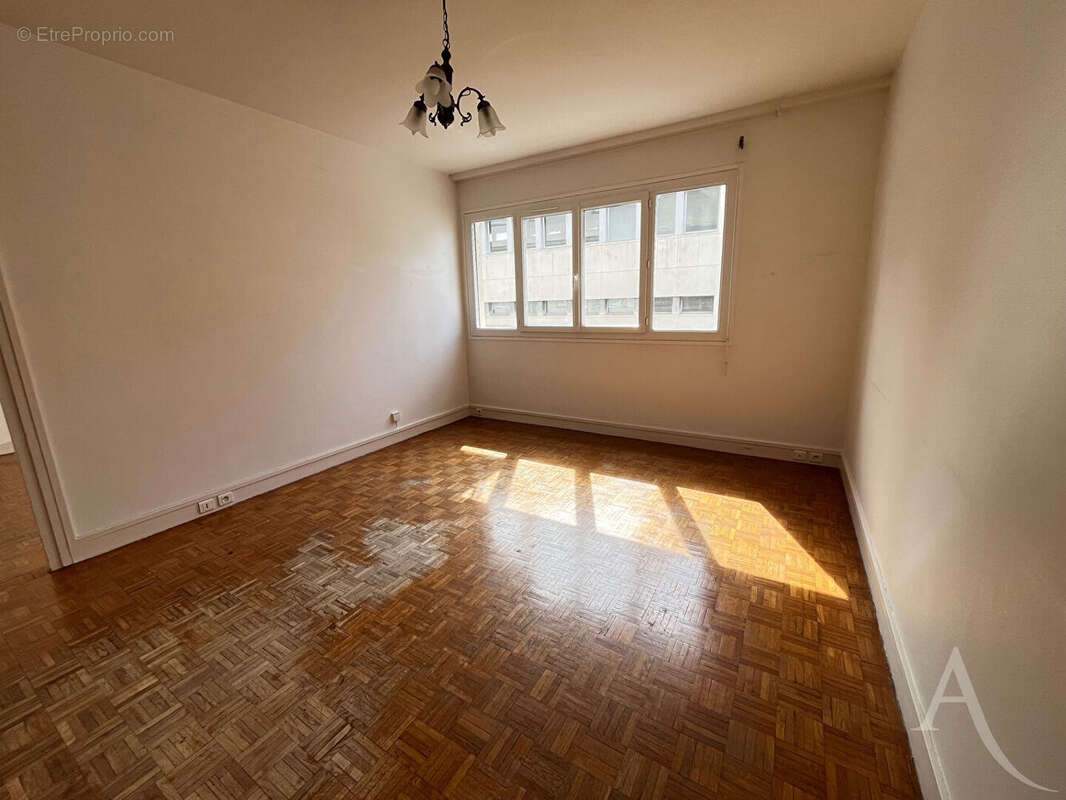 Appartement à MANTES-LA-JOLIE