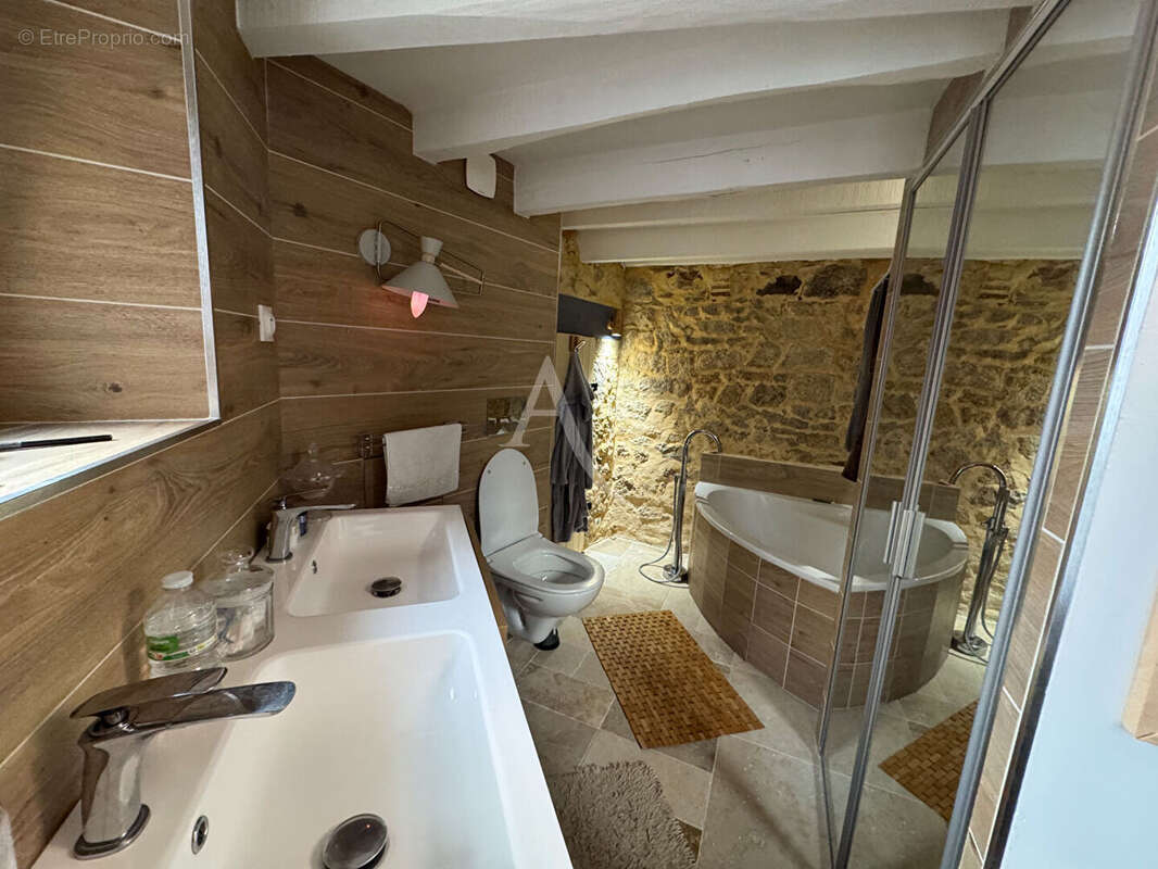 Maison à PUY-L'EVEQUE