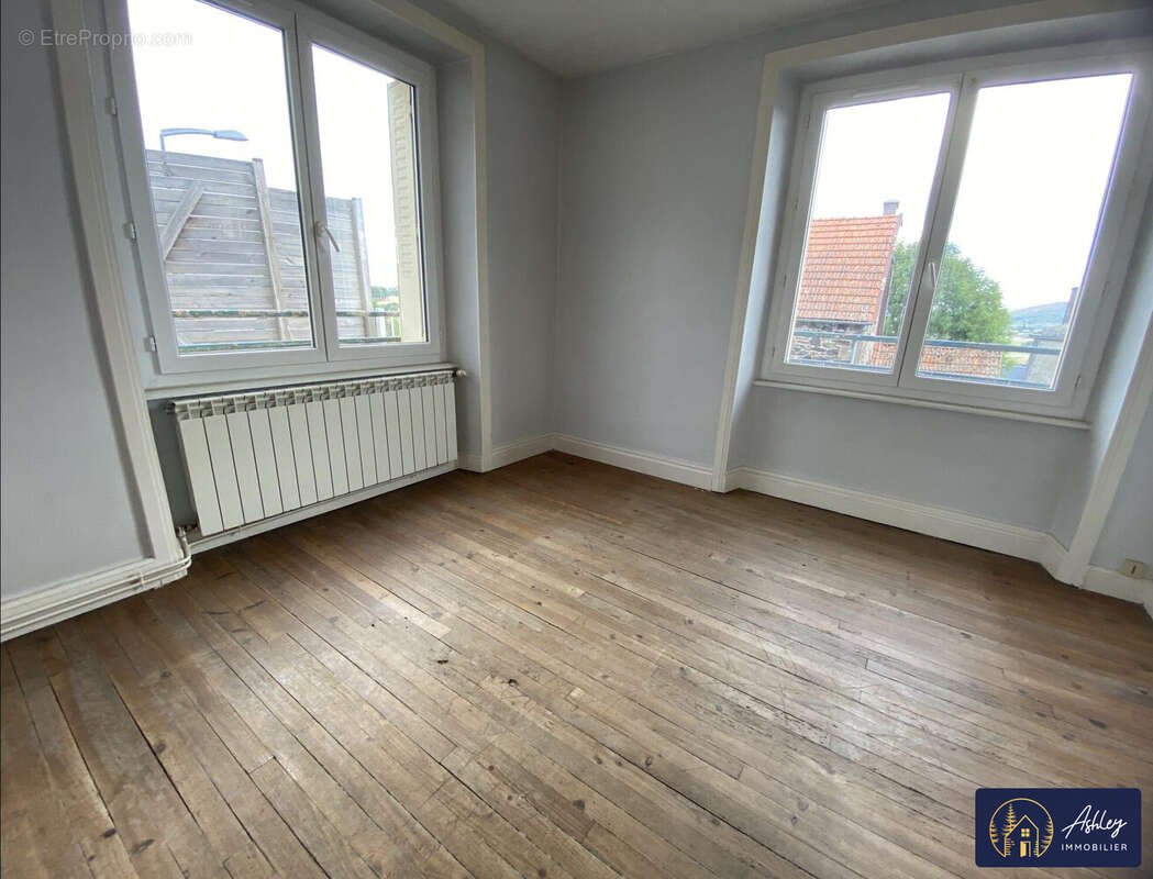 Maison à LE MONTEIL