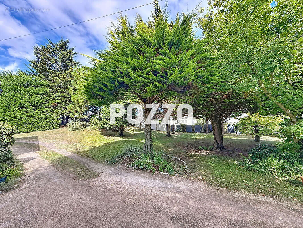 Maison à JULLOUVILLE