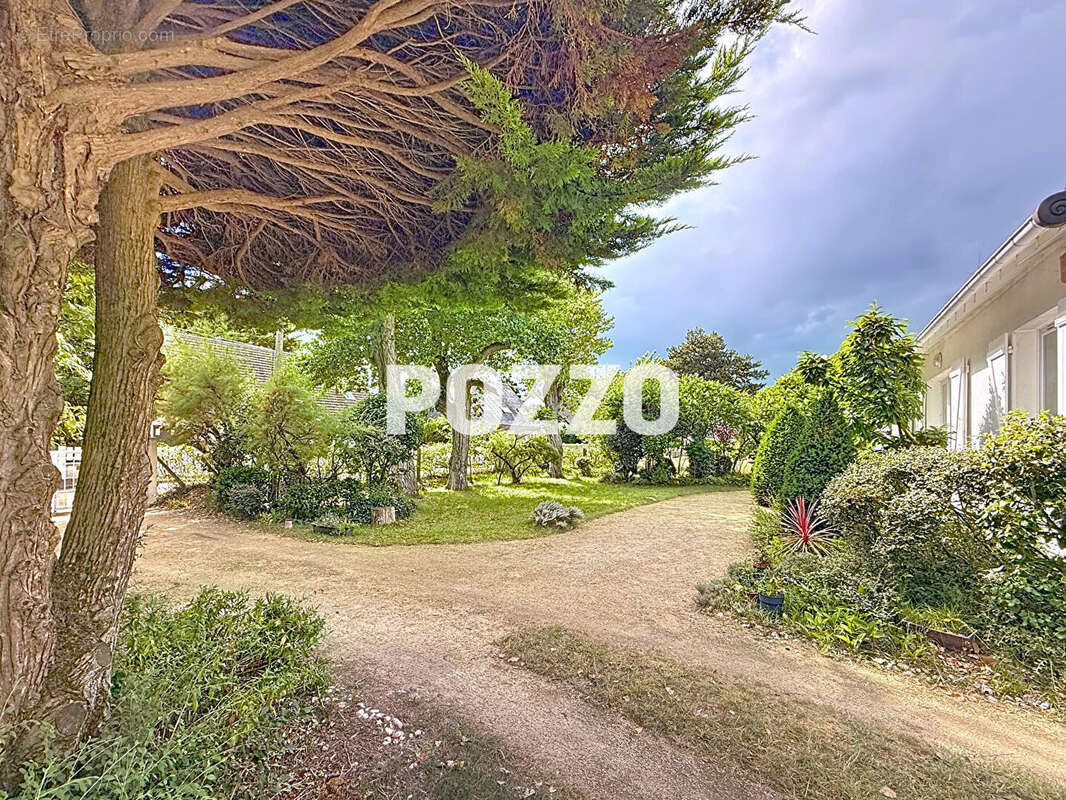 Maison à JULLOUVILLE