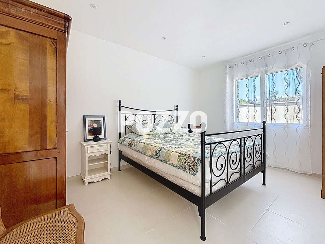 Maison à AGON-COUTAINVILLE