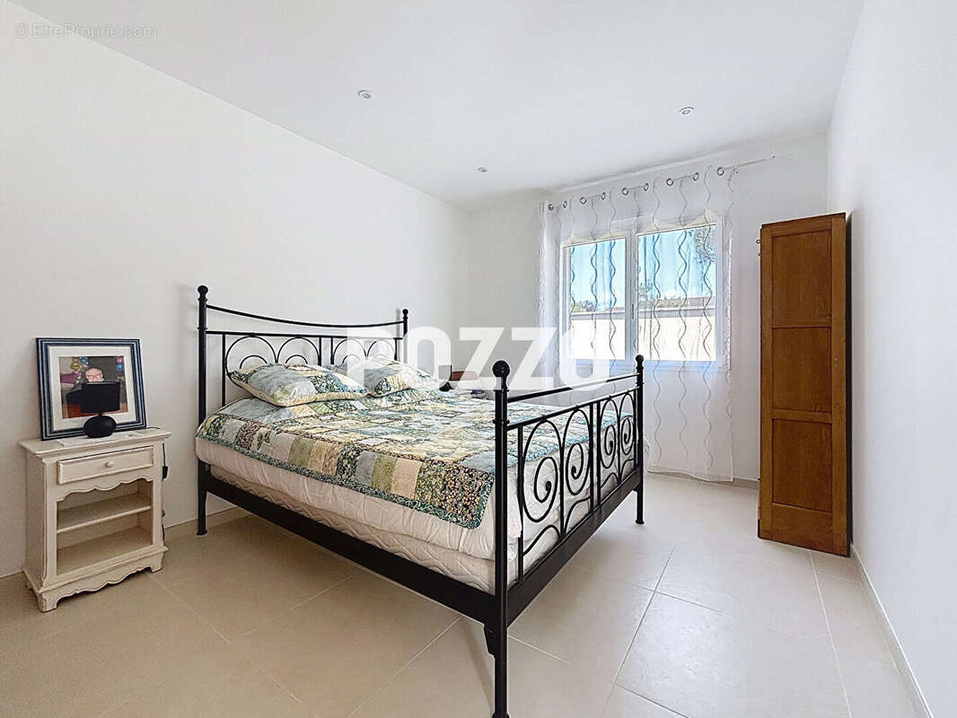 Maison à AGON-COUTAINVILLE