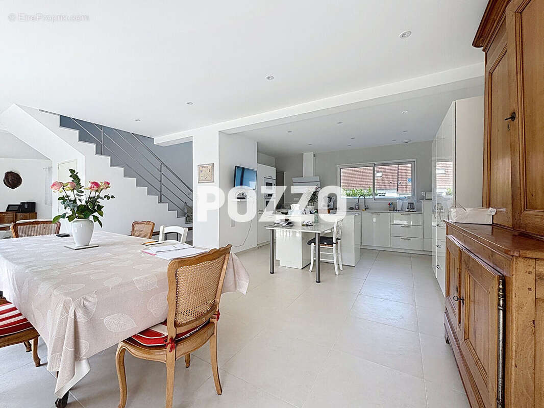 Maison à AGON-COUTAINVILLE