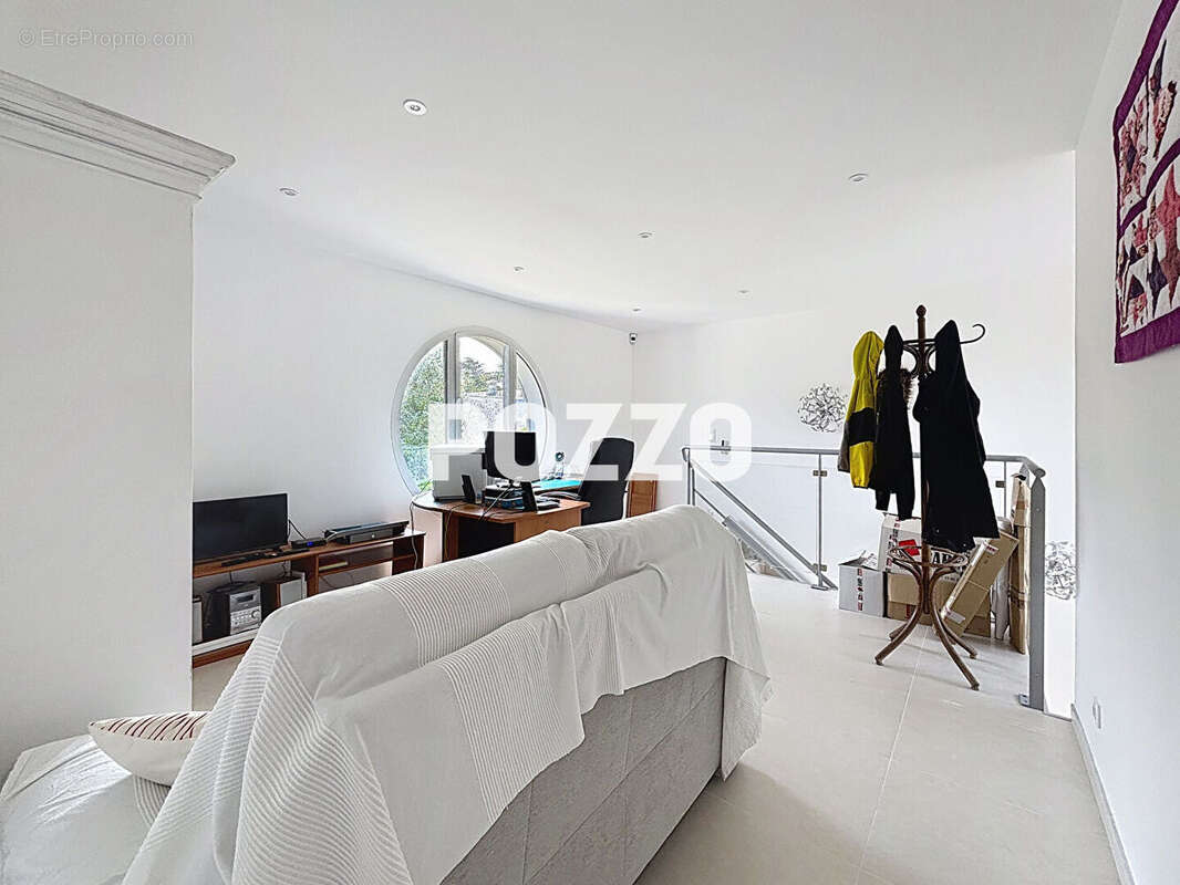 Maison à AGON-COUTAINVILLE