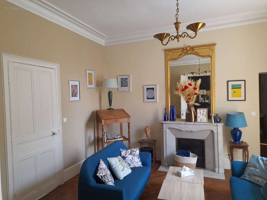 Maison à CHATEAU-GONTIER