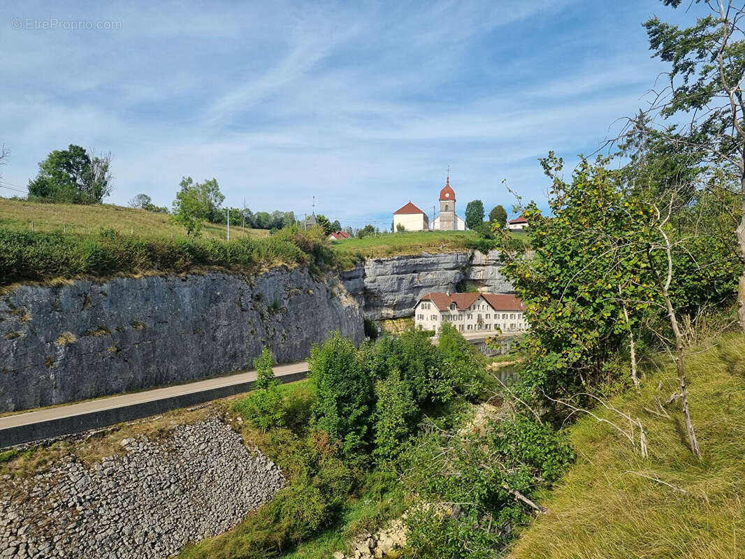 Maison à LES COMBES