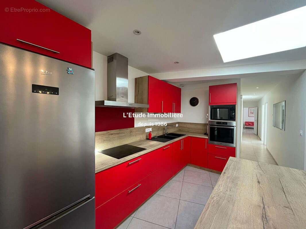 Maison à CHAMPAGNE-AU-MONT-D&#039;OR