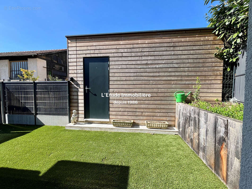 Maison à CHAMPAGNE-AU-MONT-D&#039;OR