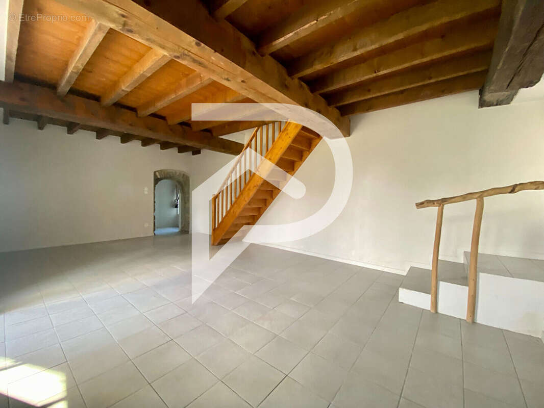 Appartement à OLORON-SAINTE-MARIE