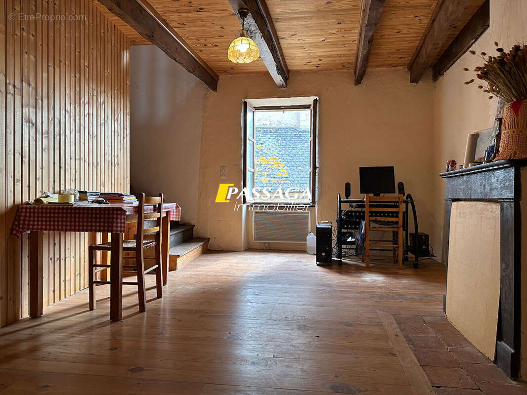 Maison à SEVERAC-LE-CHATEAU