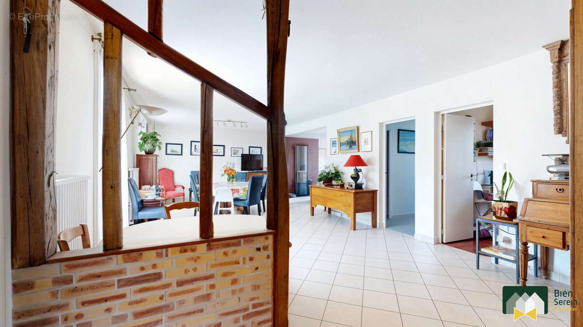 Entrée - Maison à LEVES