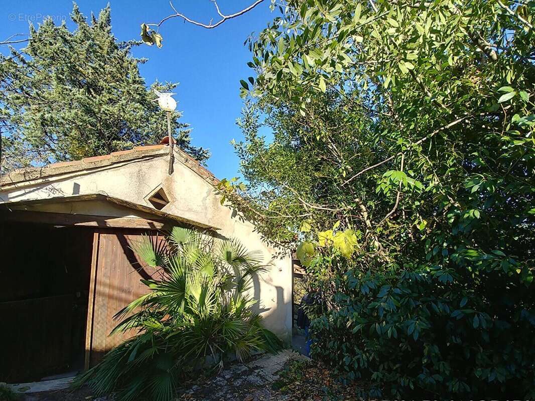 Maison à PUYLAROQUE