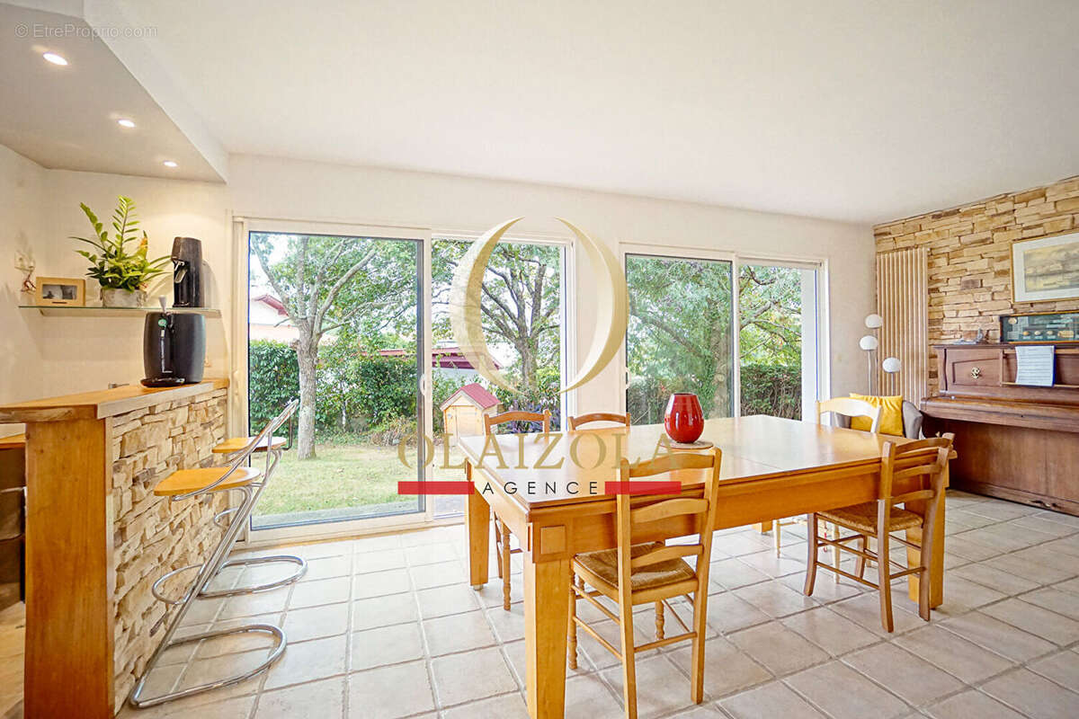 Maison à SAINT-PEE-SUR-NIVELLE