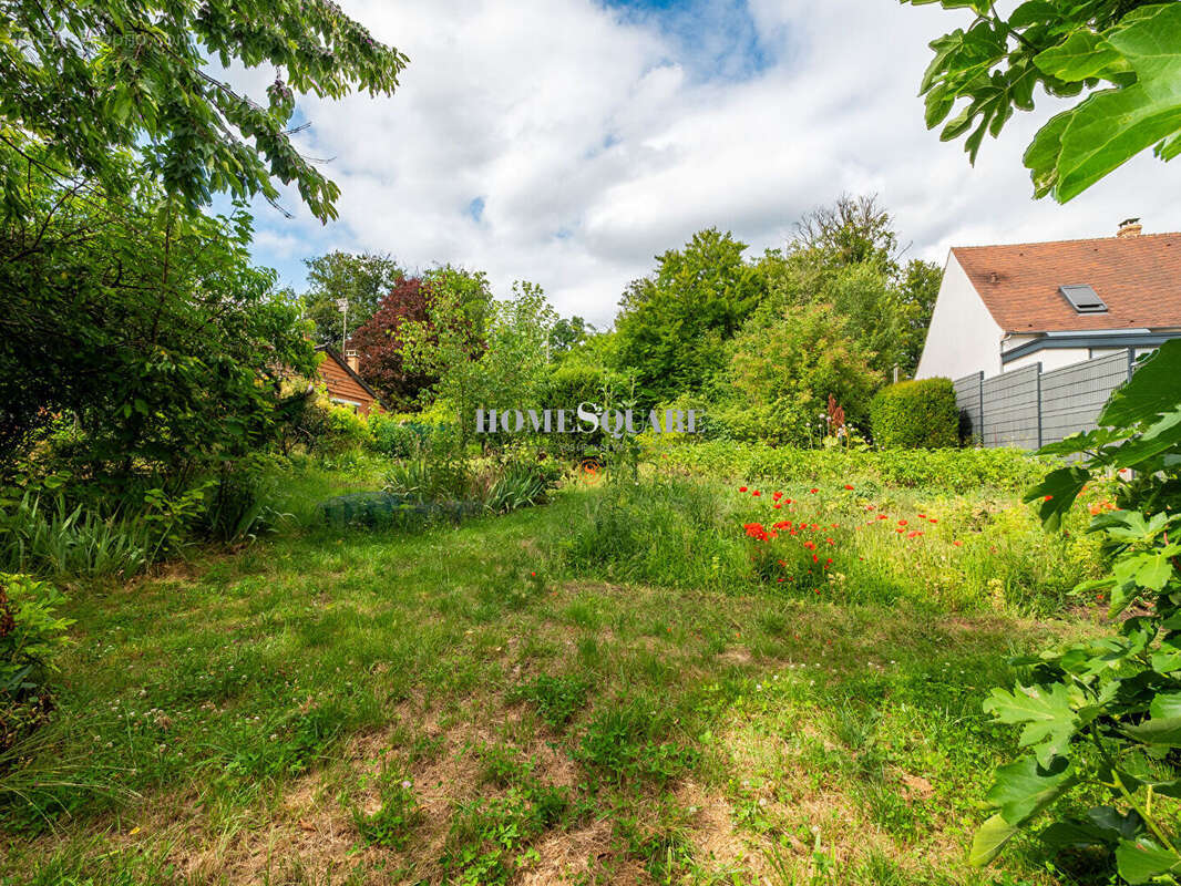 Terrain à COYE-LA-FORET
