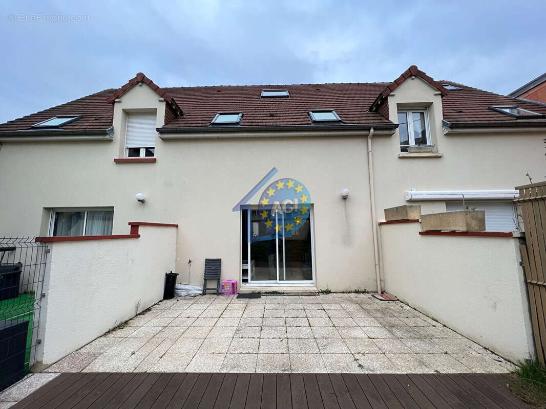 Maison à MANTES-LA-VILLE