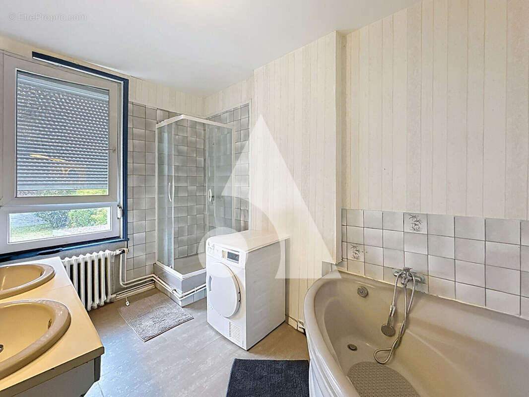 Appartement à ANZIN