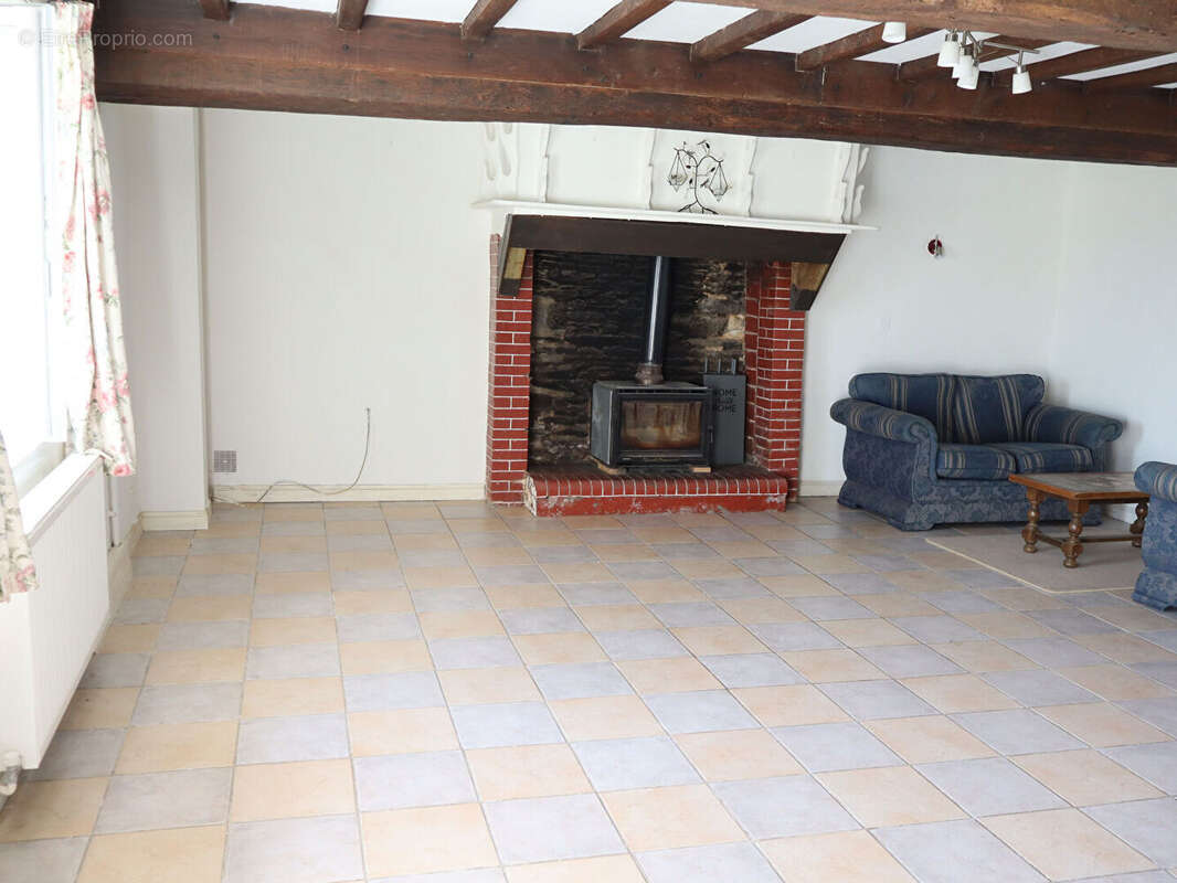 Maison à JUVIGNY-LE-TERTRE