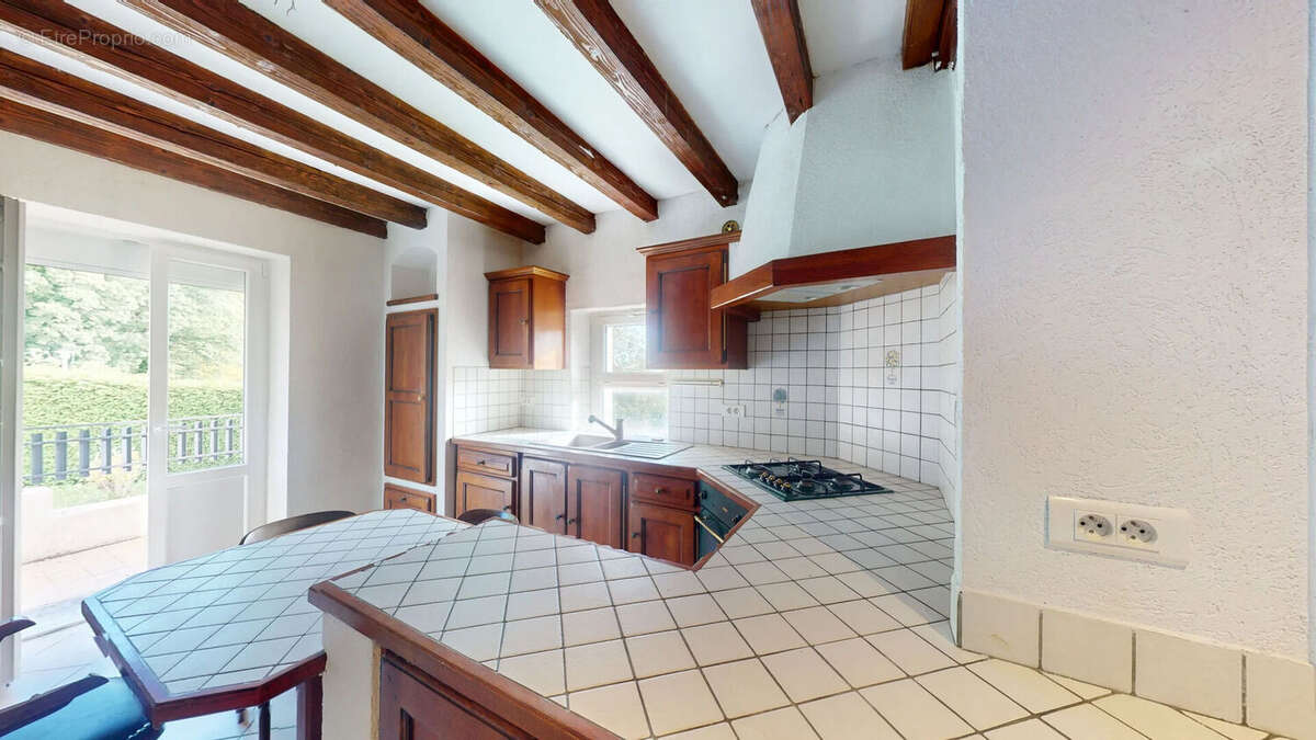 Maison à HAUTEVILLE-LOMPNES