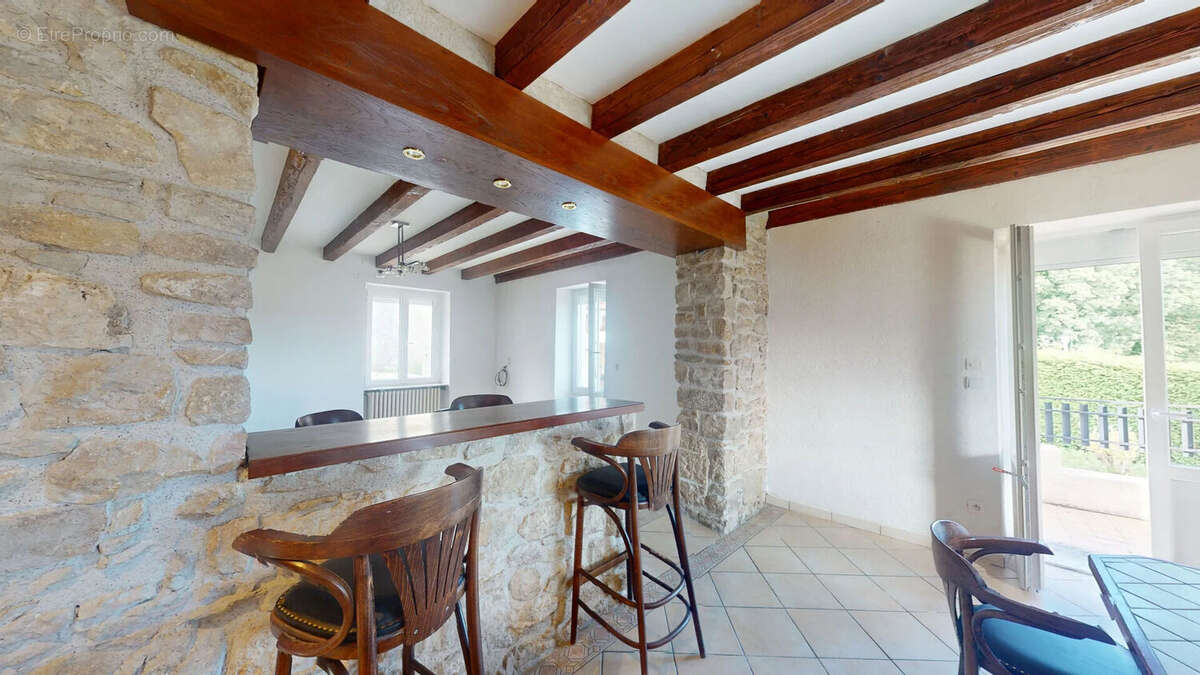 Maison à HAUTEVILLE-LOMPNES