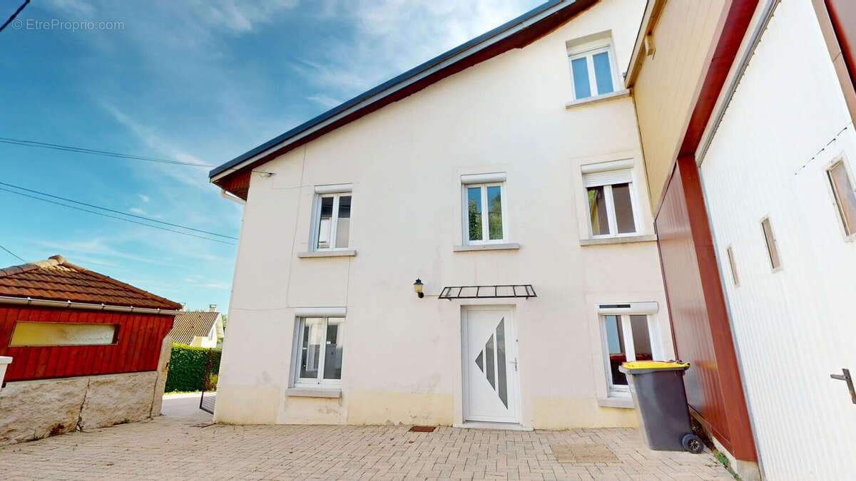 Maison à HAUTEVILLE-LOMPNES