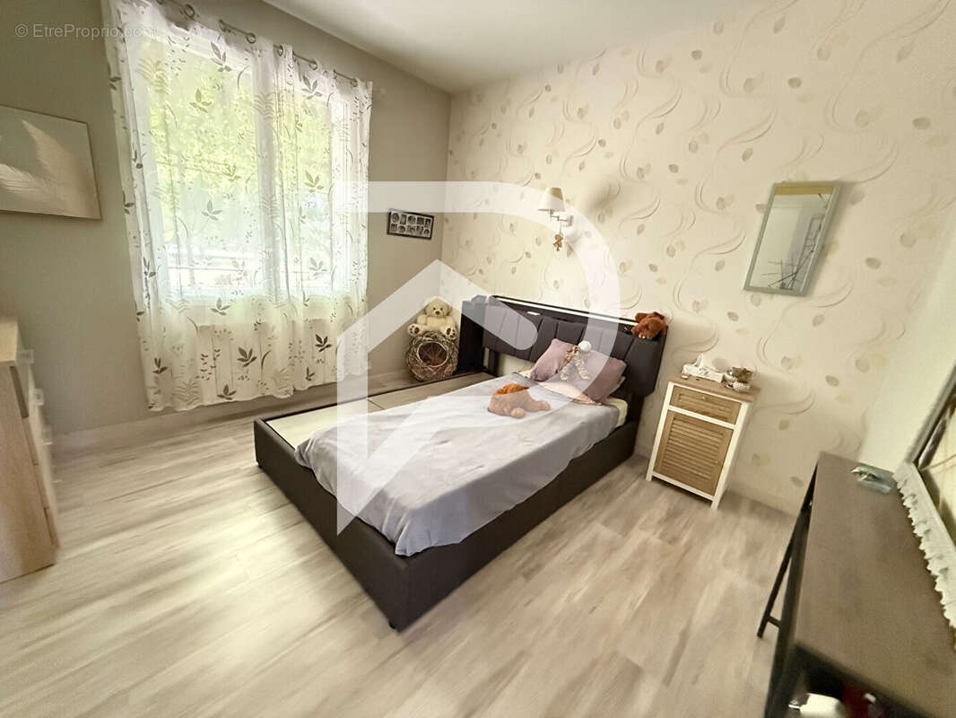 Maison à SAINT-PEY-DE-CASTETS