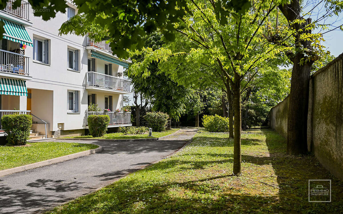 Appartement à LYON-9E