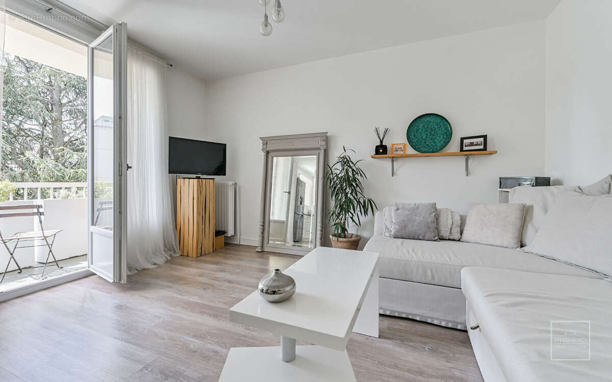 Appartement à LYON-9E