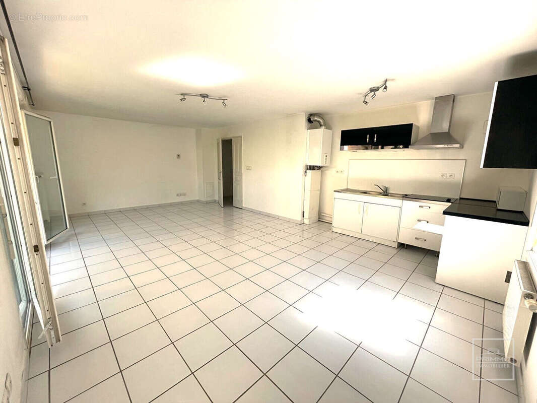 Appartement à LYON-9E