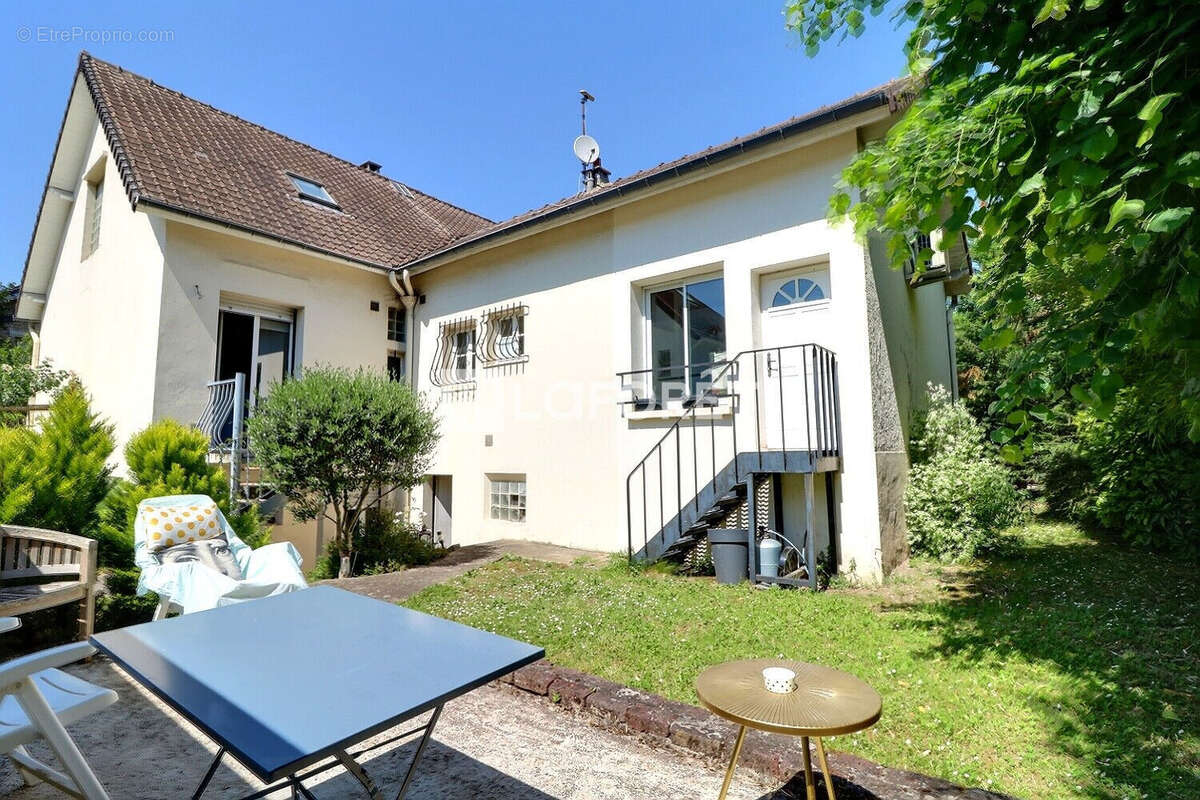 Maison à RUEIL-MALMAISON