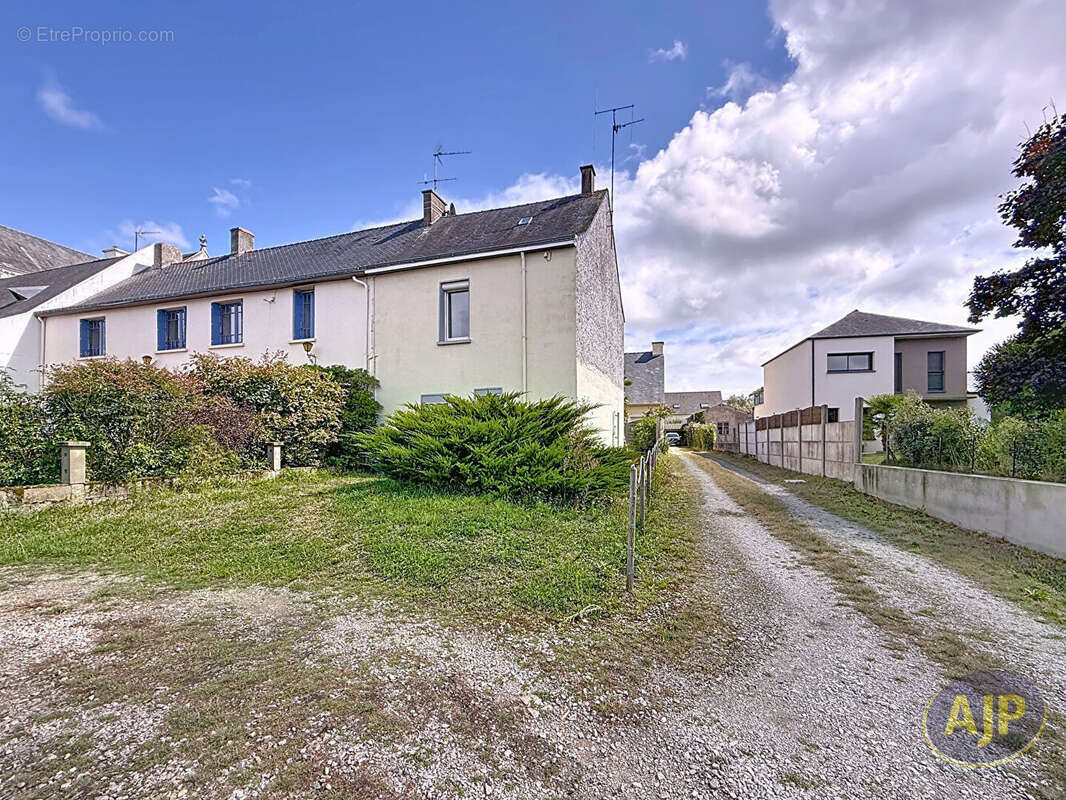 Maison à PETIT-MARS