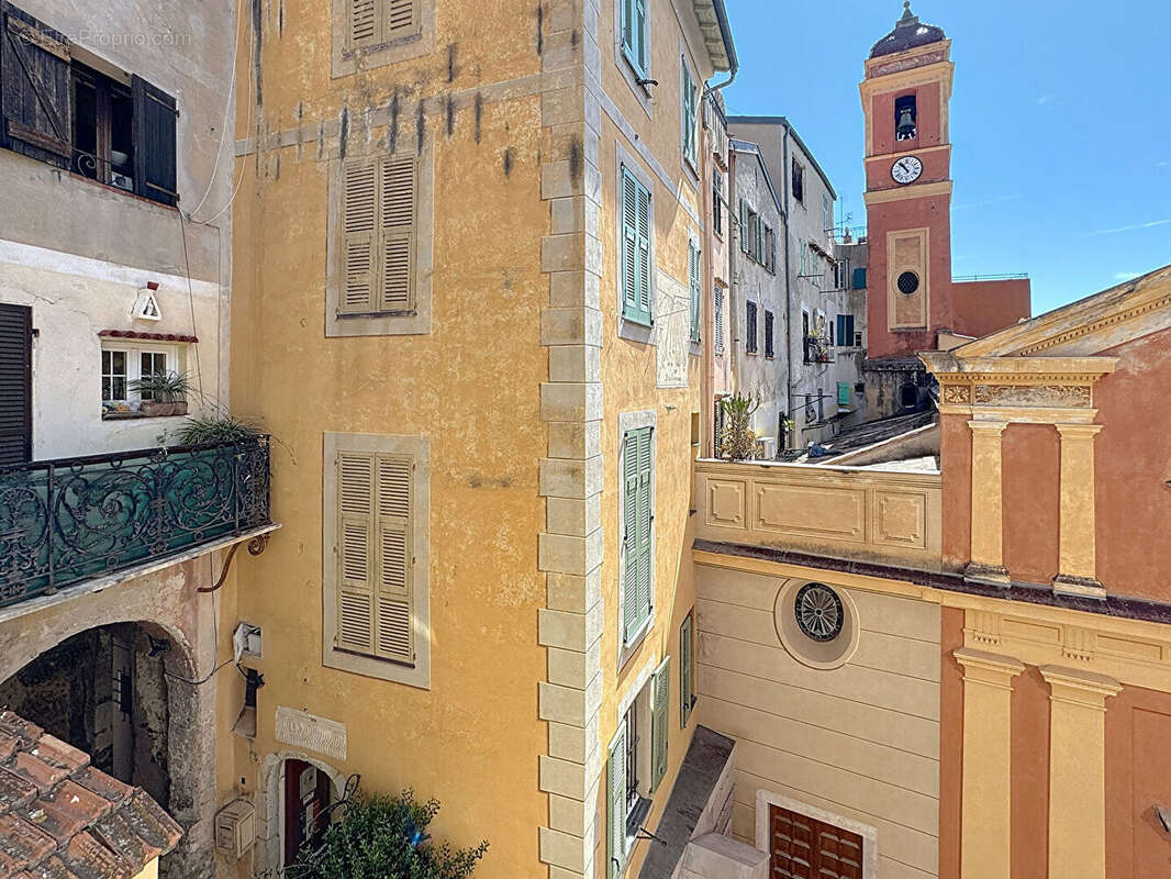 Appartement à ROQUEBRUNE-CAP-MARTIN