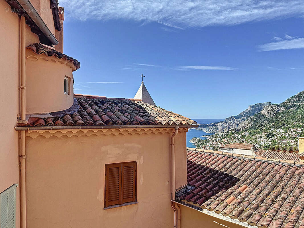 Appartement à ROQUEBRUNE-CAP-MARTIN