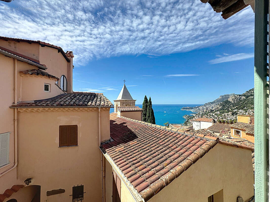 Appartement à ROQUEBRUNE-CAP-MARTIN