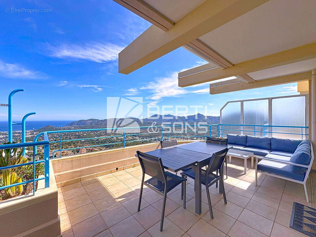 Appartement à MANDELIEU-LA-NAPOULE