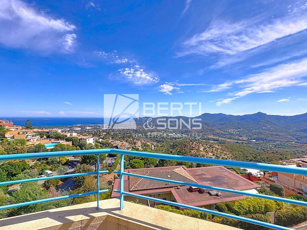 Appartement à MANDELIEU-LA-NAPOULE