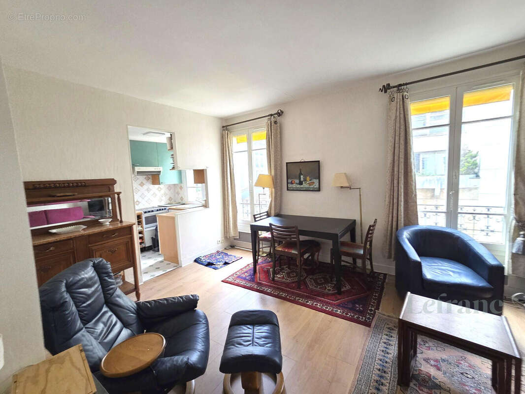 Appartement à PARIS-15E