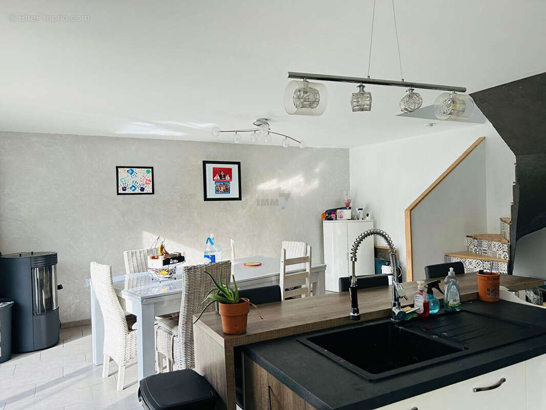 Maison à SAACY-SUR-MARNE