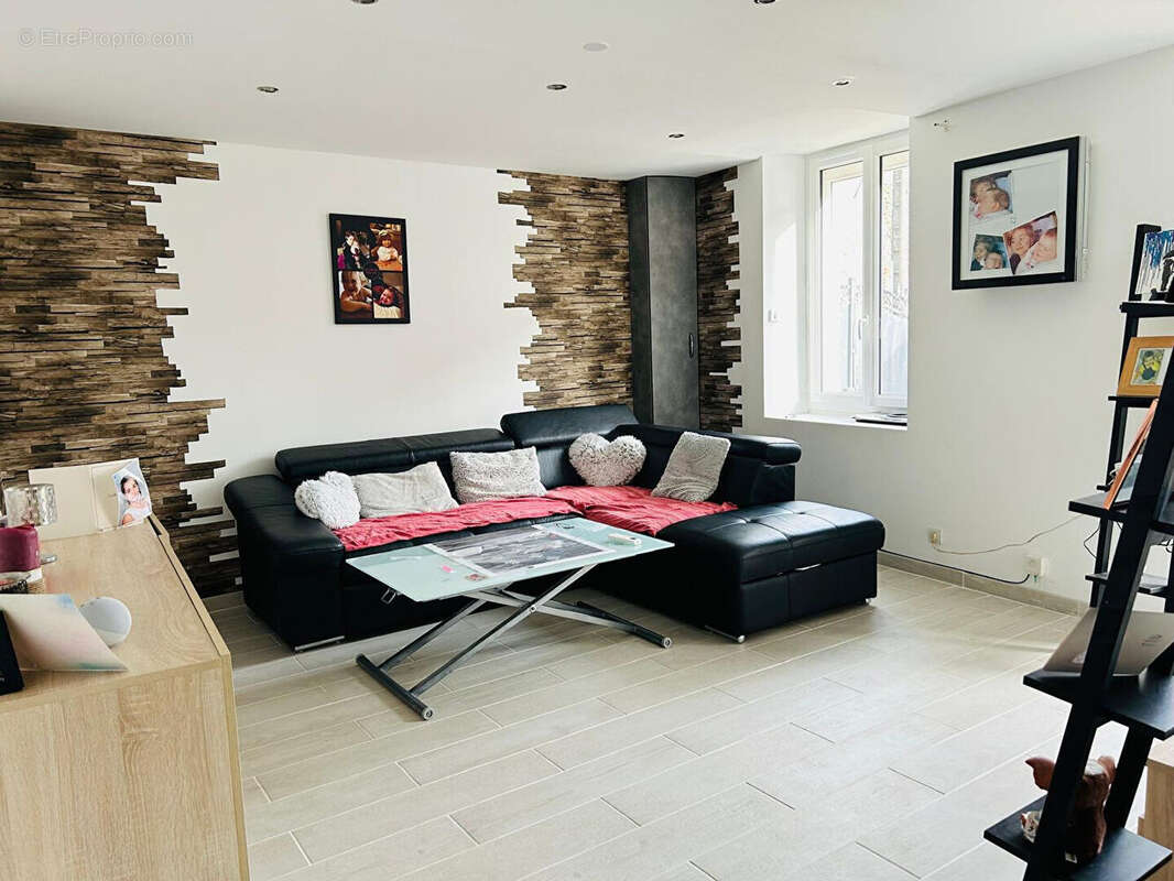 Maison à SAACY-SUR-MARNE