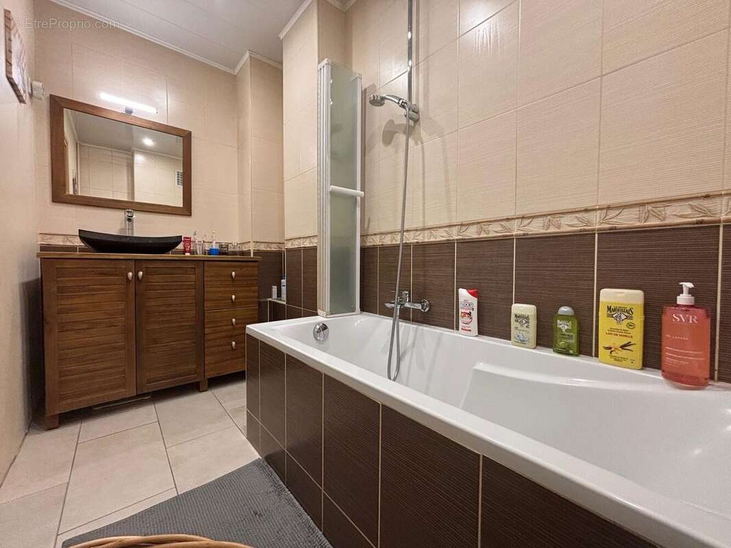 Appartement à SAINTRY-SUR-SEINE