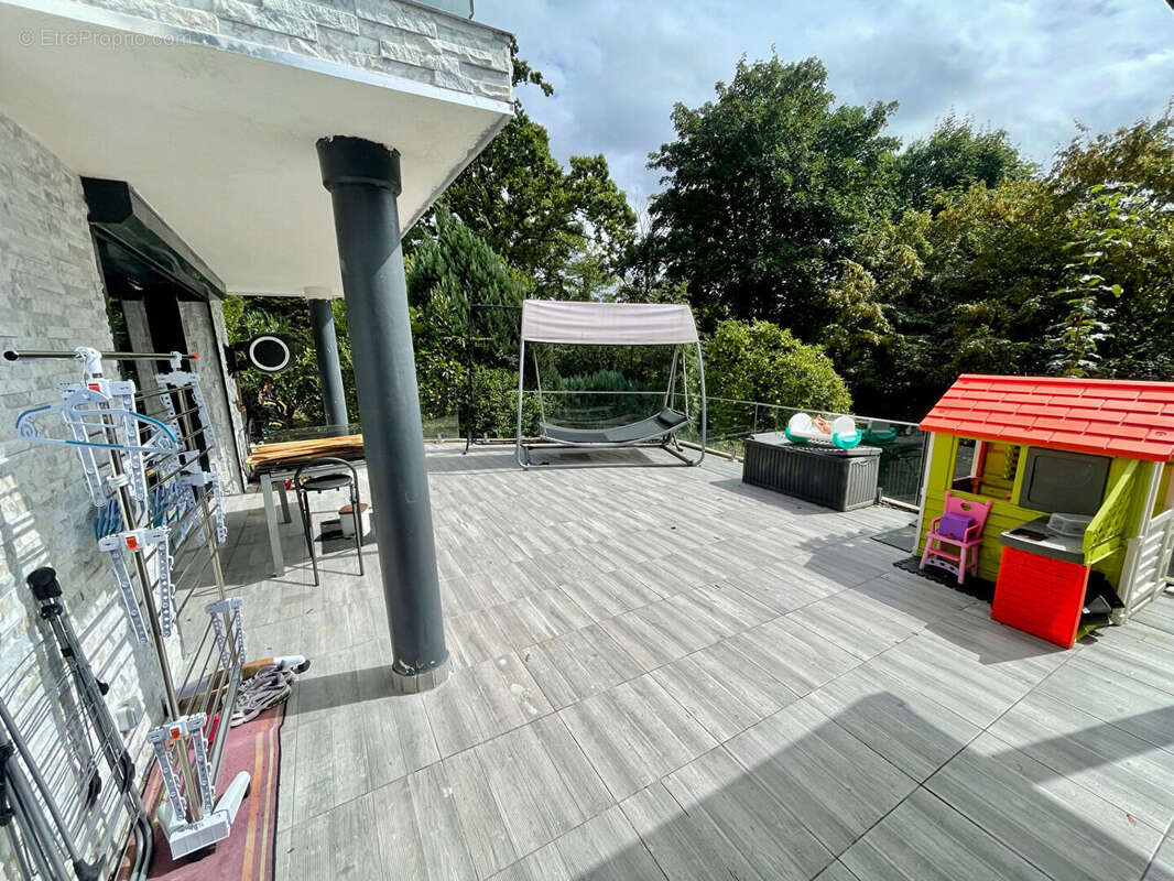 Maison à MONTMORENCY