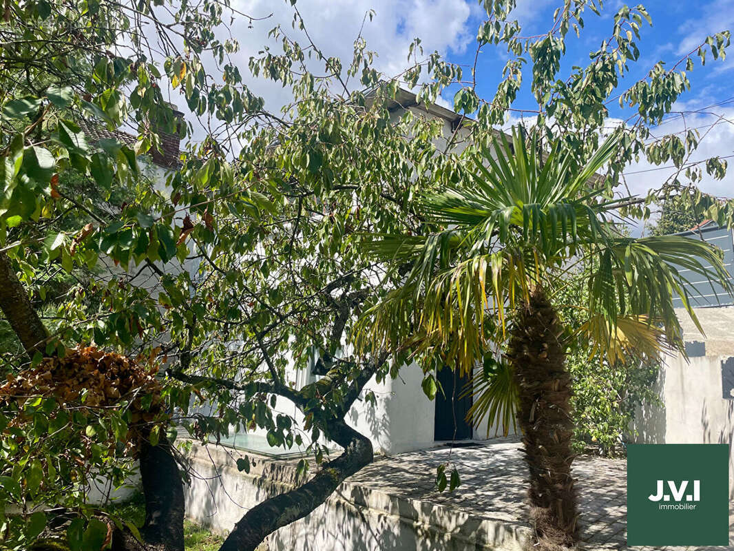 Maison à MONTMORENCY