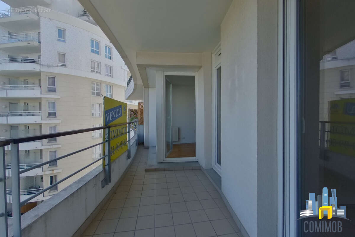 Appartement à COURBEVOIE