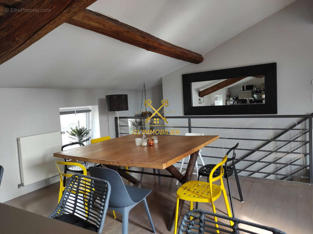 Appartement à SAINT-ETIENNE