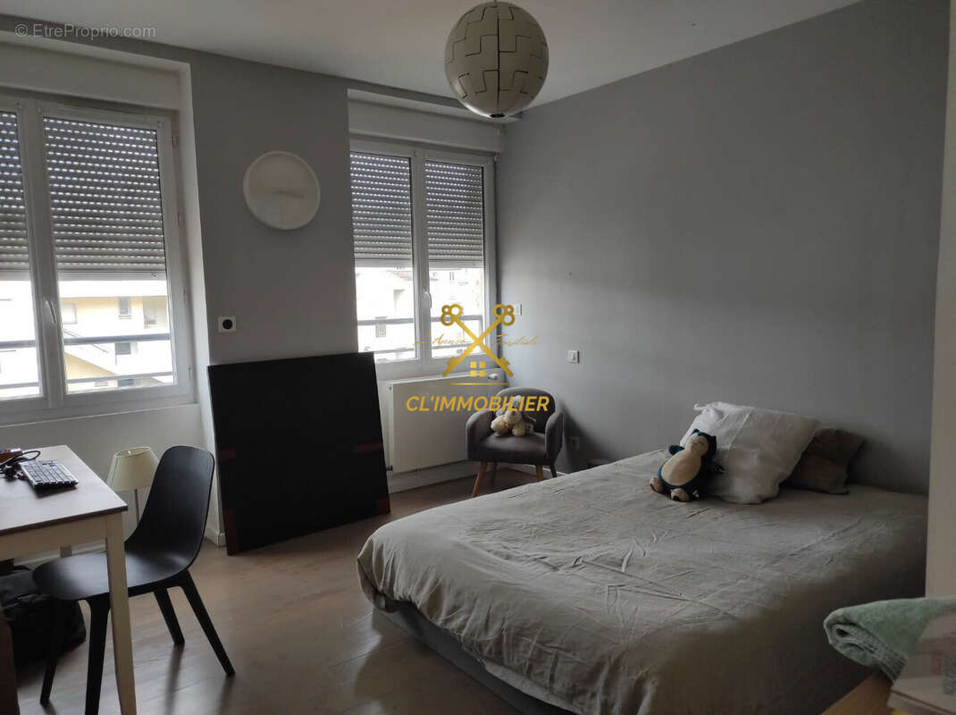 Appartement à SAINT-ETIENNE