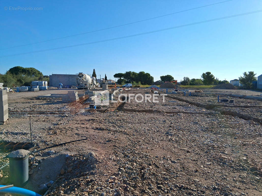 Terrain à FOS-SUR-MER